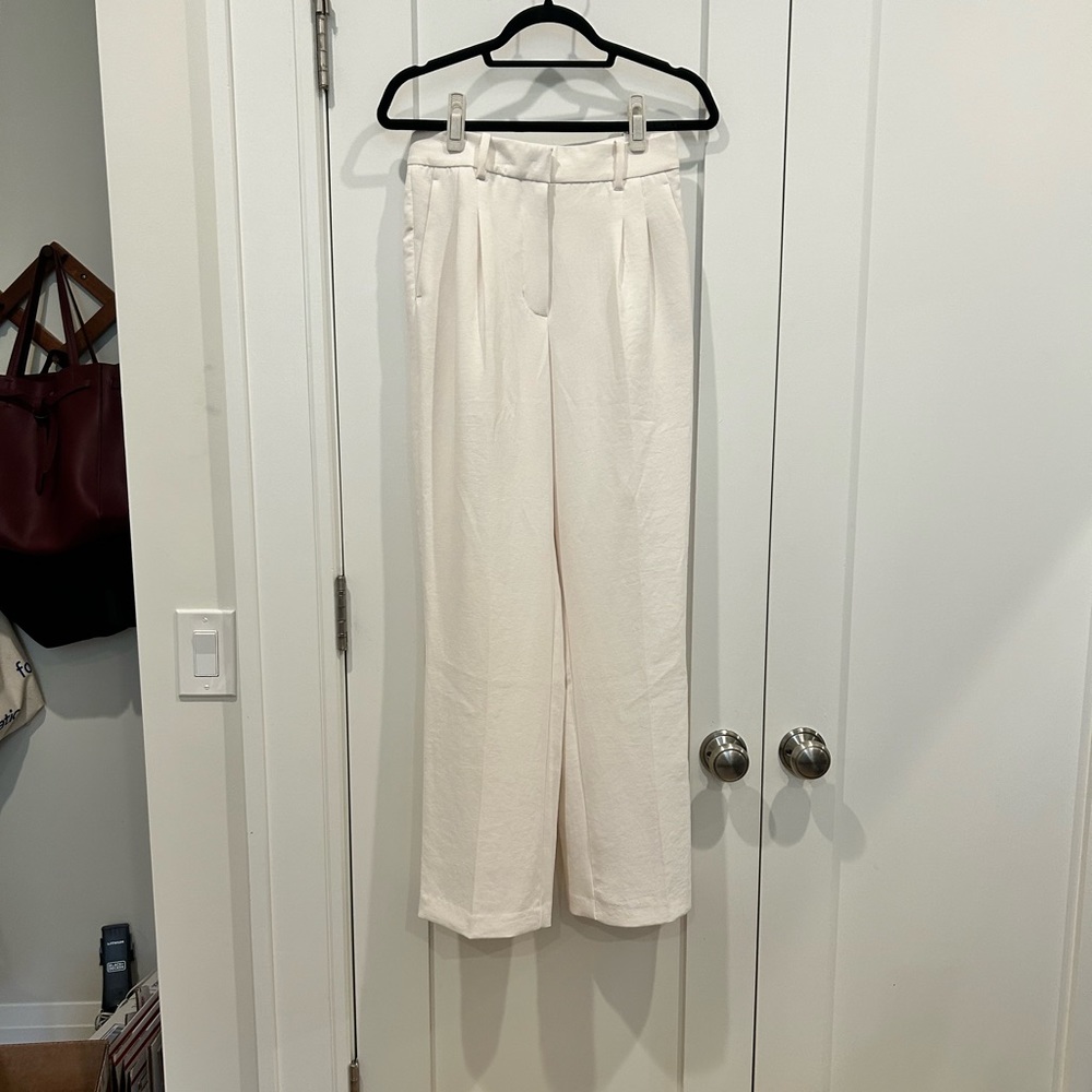 Aritzia effortless pants